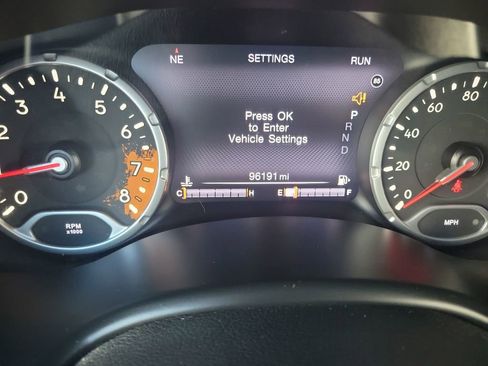 Used 2017 Jeep Renegade Trailhawk image 17