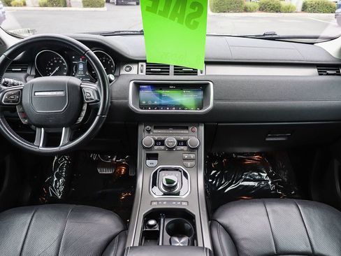 Used 2019 Land Rover Range Rover Evoque SE AWD/4WD image 12