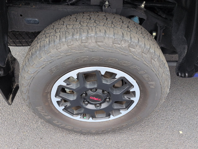 Used 2024 Toyota Tacoma TRD Off-Road w/ TRD Off Road Upgrade Package AWD/4WD image 9
