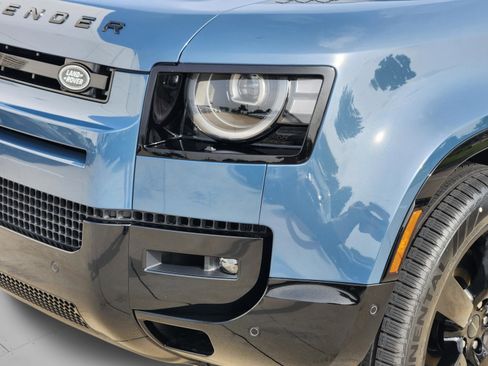 New 2026 Land Rover Defender 110 X-Dynamic SE AWD/4WD image 9