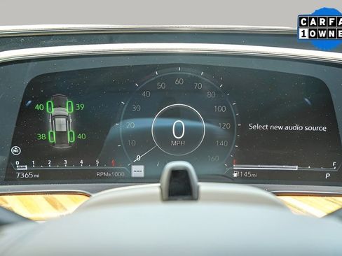 Used 2024 Cadillac Escalade Sport Platinum w/ LPO, ONYX Package image 16