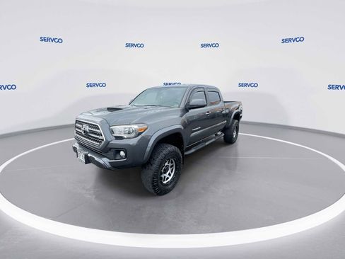 Used 2016 Toyota Tacoma SR5 image 4