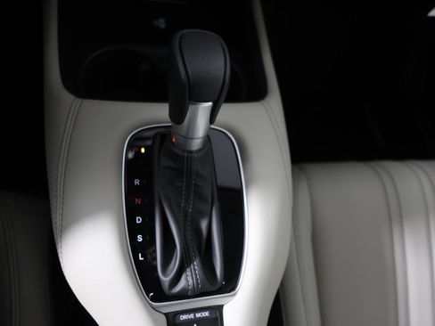 Used 2026 Honda HR-V EX-L image 18