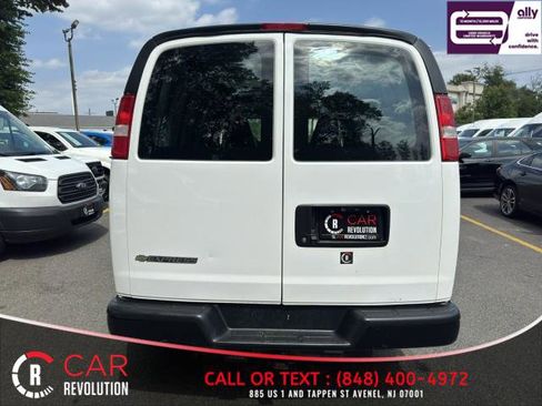 Used 2020 Chevrolet Express 2500 w/ Driver Convenience Package image 5