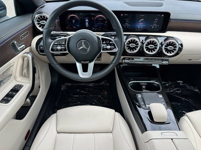 Used 2021 Mercedes-Benz CLA 250 4MATIC image 14