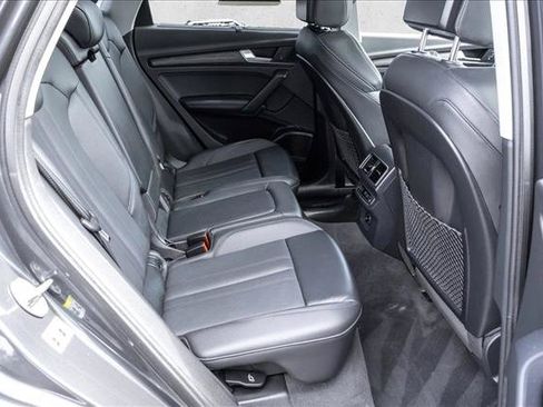 Used 2018 Audi Q5 Prestige w/ Prestige Package AWD/4WD image 24