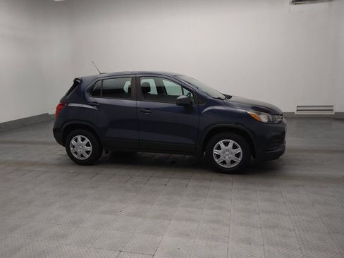 Used 2018 Chevrolet Trax LS FWD image 11