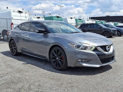 Used 2016 Nissan Maxima SR FWD image 3