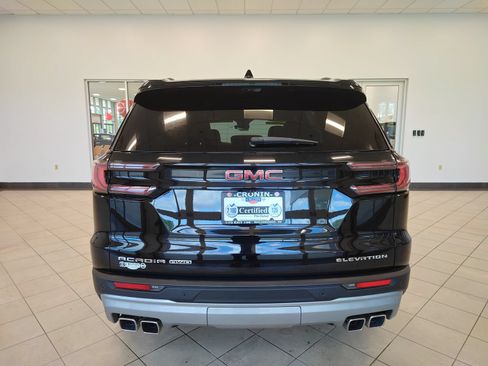 Used 2026 GMC Acadia Elevation w/ Elevation Premium Package AWD/4WD image 4