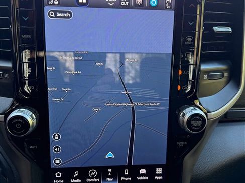 Used 2024 RAM 3500 Big Horn w/ Level 2 Equipment Group image 12