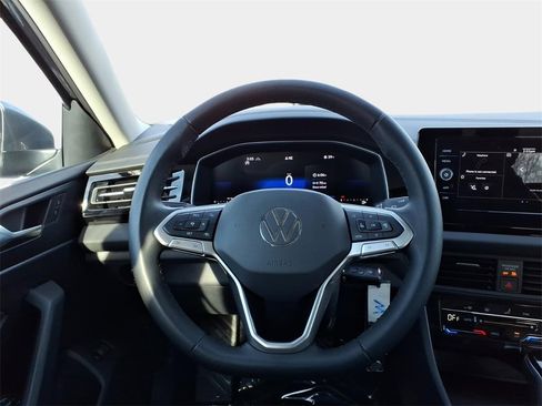 Used 2025 Volkswagen Jetta S image 11