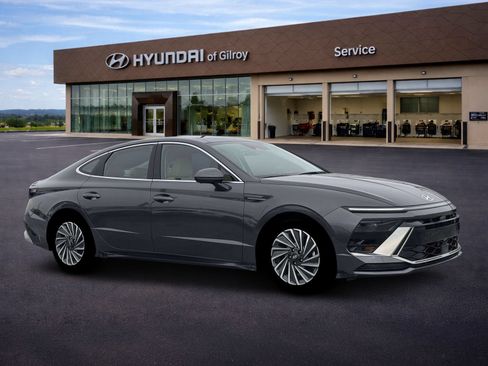New 2026 Hyundai Sonata Limited FWD image 10