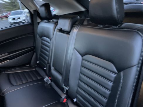 Used 2023 Ford Edge SEL w/ Convenience Package image 46