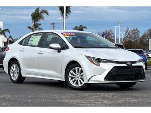 Used 2026 Toyota Corolla LE w/ LE Premium Package FWD image 2