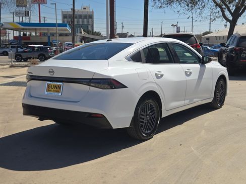 New 2026 Nissan Sentra SV FWD image 3