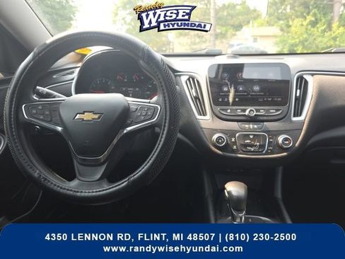 Used 2021 Chevrolet Malibu LS FWD image 12
