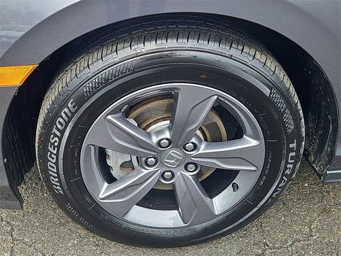 Used 2024 Honda Odyssey EX image 7