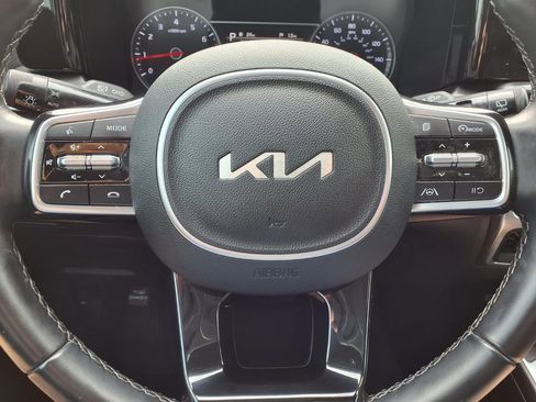 Used 2022 Kia Sorento S FWD image 18