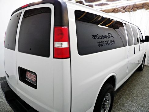 Used 2014 Chevrolet Express 3500 LT w/ LT Preferred Equipment Group RWD image 5