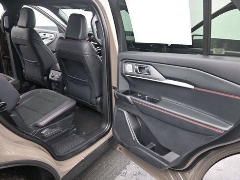 New 2026 Ford Explorer ST w/ Sun And Sound Package AWD/4WD image 17