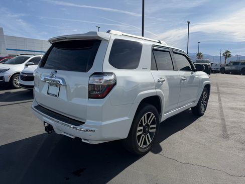 Used 2015 Toyota 4Runner Limited AWD/4WD image 3