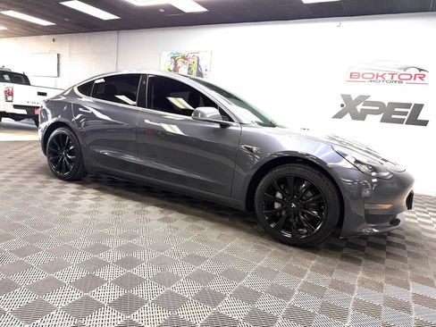 Used 2019 Tesla Model 3 Standard Range Plus RWD image 2
