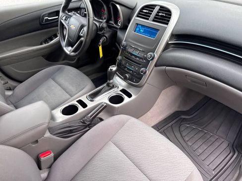 Used 2015 Chevrolet Malibu LS FWD image 17