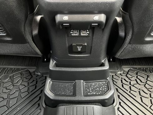 Used 2023 Jeep Wrangler Unlimited Rubicon w/ Xtreme 35 Tire Package AWD/4WD image 24