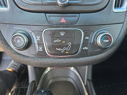 Used 2016 Chevrolet Malibu LT image 23