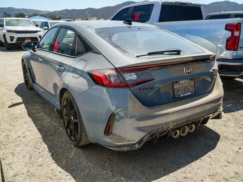 Used 2023 Honda Civic Type R image 15