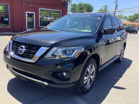 Used 2019 Nissan Pathfinder SL AWD/4WD image 3