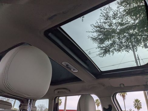 Used 2020 MINI Cooper Clubman S image 11