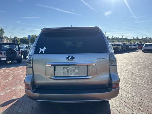 Used 2021 Lexus GX 460 Premium w/ Premium Package AWD/4WD image 13