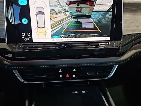 New 2026 Volkswagen Atlas SEL image 35