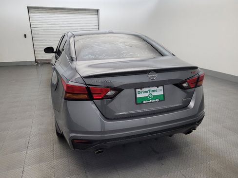 Used 2024 Nissan Altima 2.0 SR FWD image 6