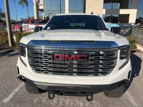 Used 2024 GMC Sierra 1500 Pro w/ Pro Value Package image 2