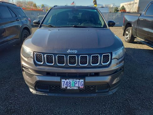 Used 2023 Jeep Compass Latitude w/ Convenience Group image 13