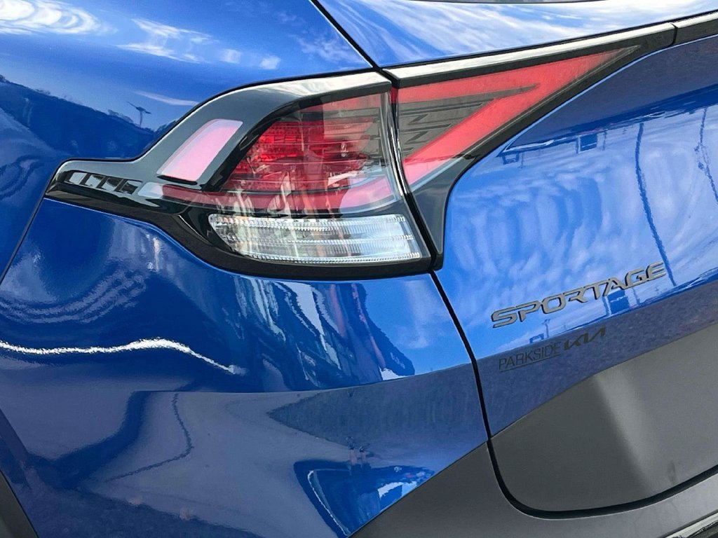 Used 2025 Kia Sportage X-Line AWD/4WD image 36