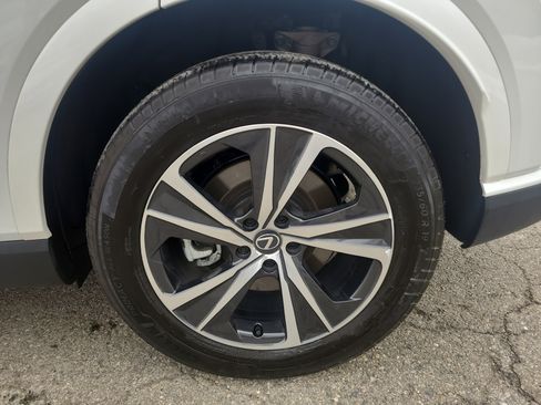 Used 2024 Lexus RX 350 Premium image 11