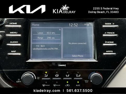 Used 2020 Toyota Camry LE FWD image 18