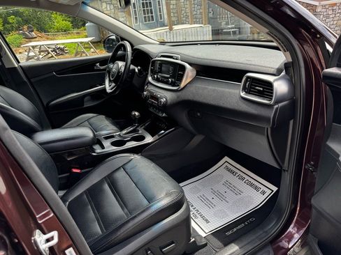Used 2016 Kia Sorento EX w/ EX Premium Package FWD image 21
