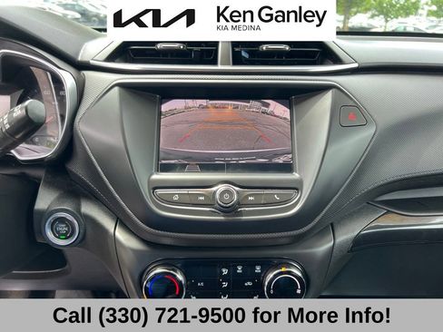 Used 2022 Chevrolet TrailBlazer LT FWD image 38