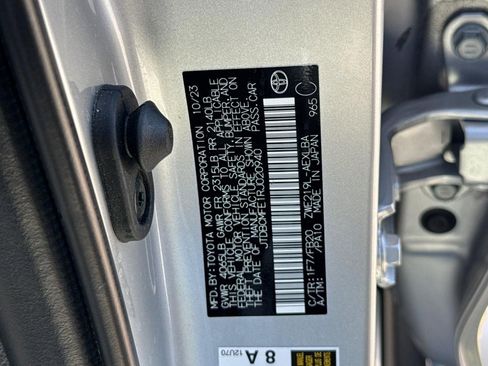 Used 2024 Toyota Corolla LE w/ LE Convenience Package FWD image 22