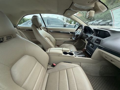 Used 2011 Mercedes-Benz E 550 Cabriolet image 10