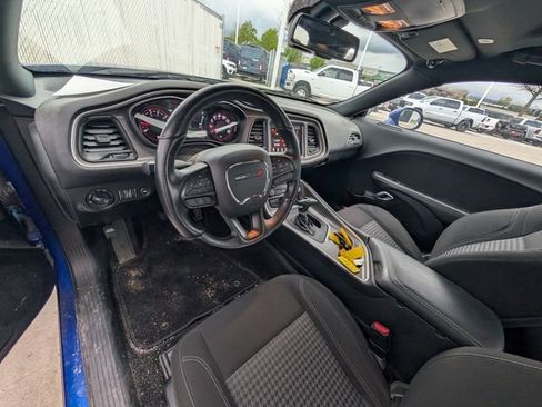 Used 2022 Dodge Challenger SXT w/ Driver Convenience Group AWD/4WD image 5