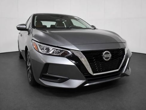 Used 2023 Nissan Sentra SV w/ SV Premium Package FWD image 3