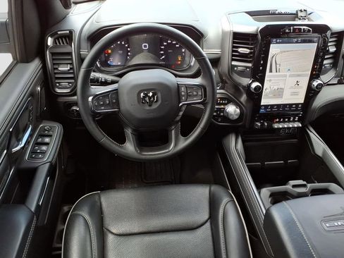 Used 2024 RAM 1500 Limited AWD/4WD image 9