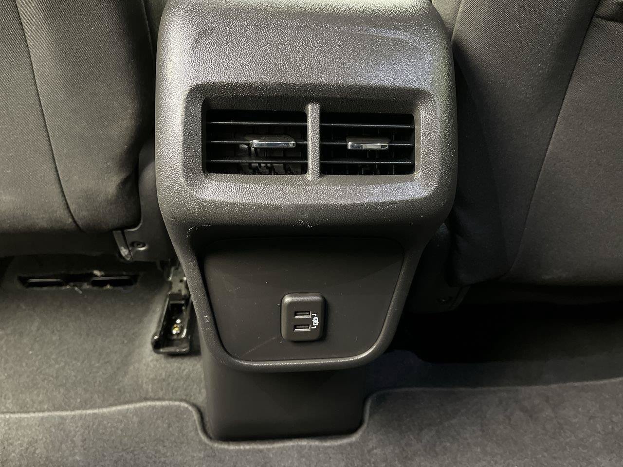 Used 2023 Chevrolet Equinox LT AWD/4WD image 11