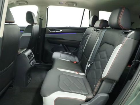 New 2026 Volkswagen Atlas Peak Edition AWD/4WD image 36