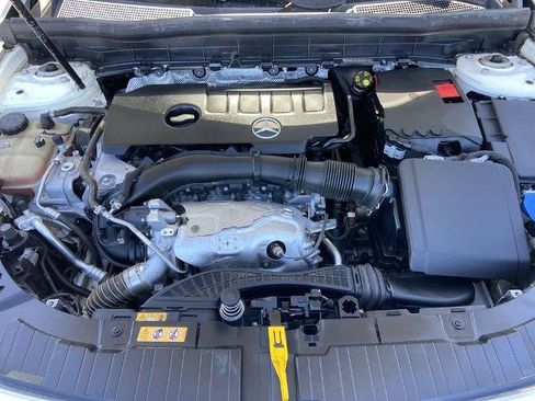 Used 2020 Mercedes-Benz GLB 250 4MATIC image 26